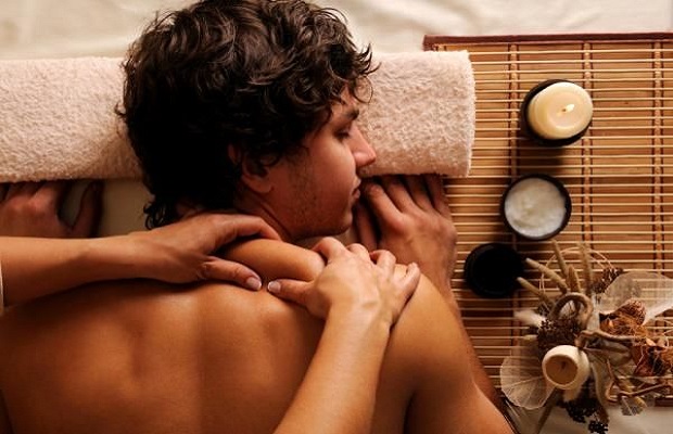 Chăm sóc toàn thân bởi các quy trình massage cơ bản tại Hoa Kiều