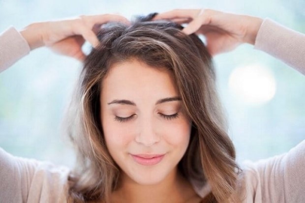 Massage đầu không hề khó như bạn nghĩ