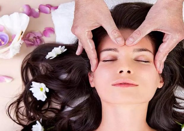 những cách massage giảm đau đầu tại nhà