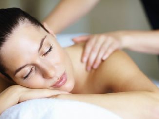 cách massage mặt chuyên nghiệp uy tín chuẩn spa
